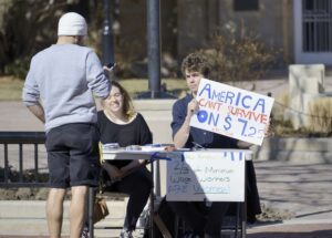 Read more about the article Living on the Minimum Wage – Is It Possible?