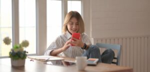 Read more about the article 33 Apps That Pay You Real Money