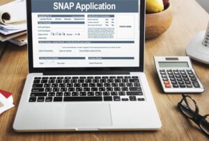 Read more about the article How to Get EBT Food Stamps – SNAP Program Eligibility & Application