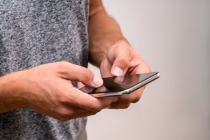 Read more about the article 10 Best Cash Advance Apps to Help You Make It to Payday