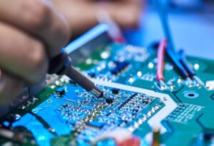 Read more about the article 11 Ways to Recycle Used Electronics for Cash