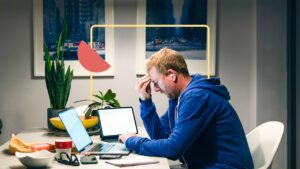 Read more about the article How to Overcome a Personal Financial Crisis – 10 Time-Tested Ways